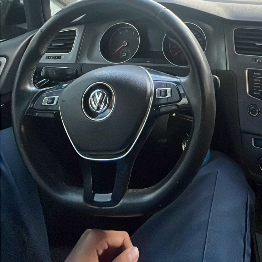 (50% deposite) customized carbon fiber steering wheel fit for bmw m4 g83