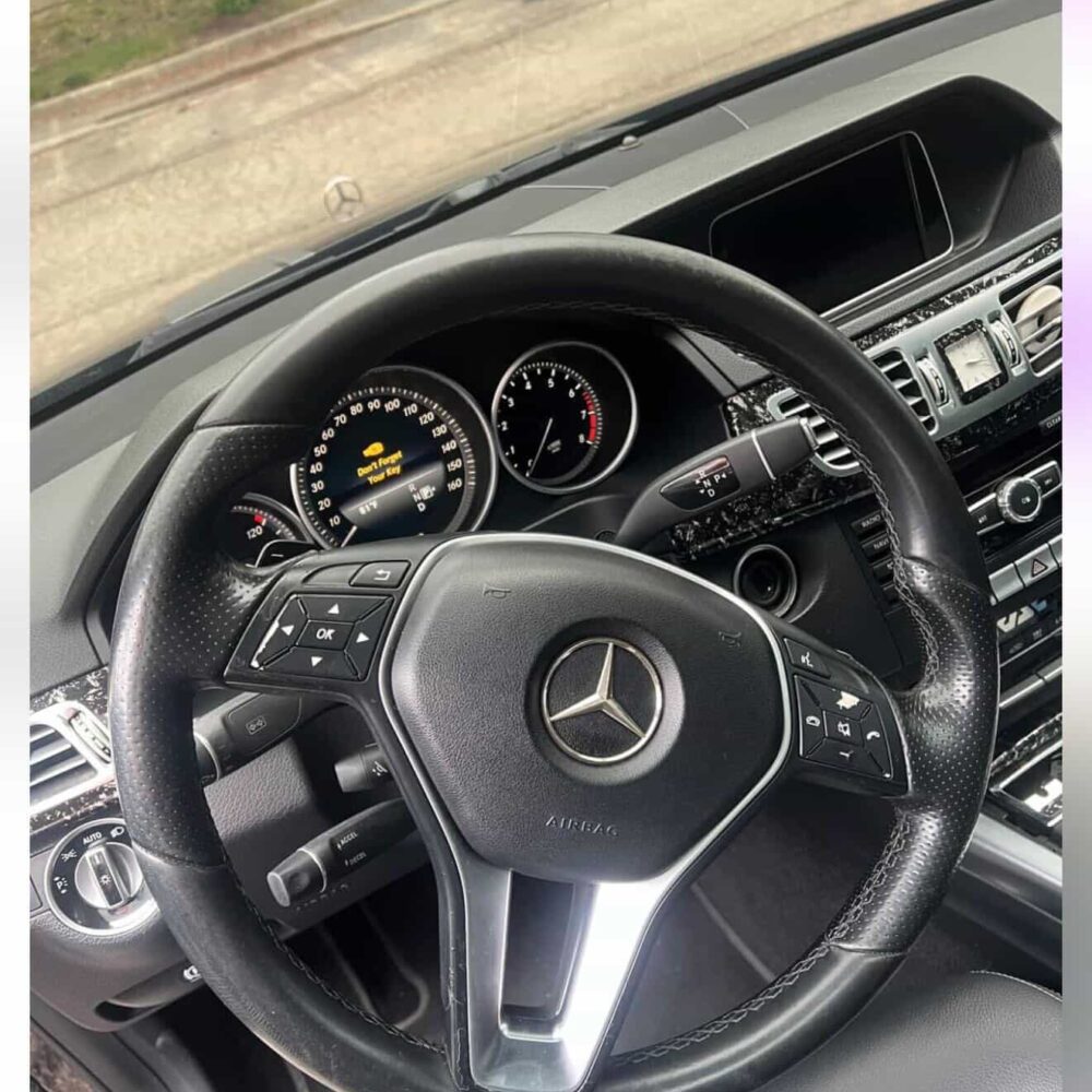 （50% deposit）carbon fiber steering wheel for bmw x5 m competion 2023